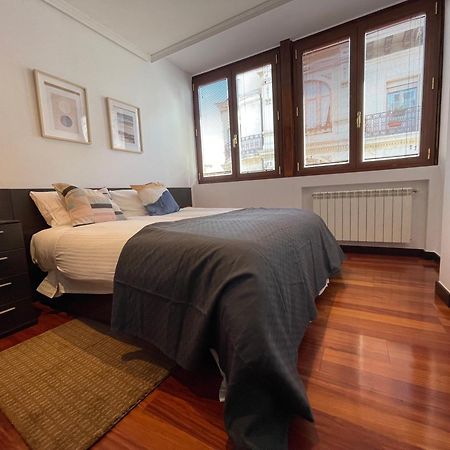 Atuaire Home Vivienda A Luminosa Parking Incluido En Plena Calle Comercial Burgo Esterno foto