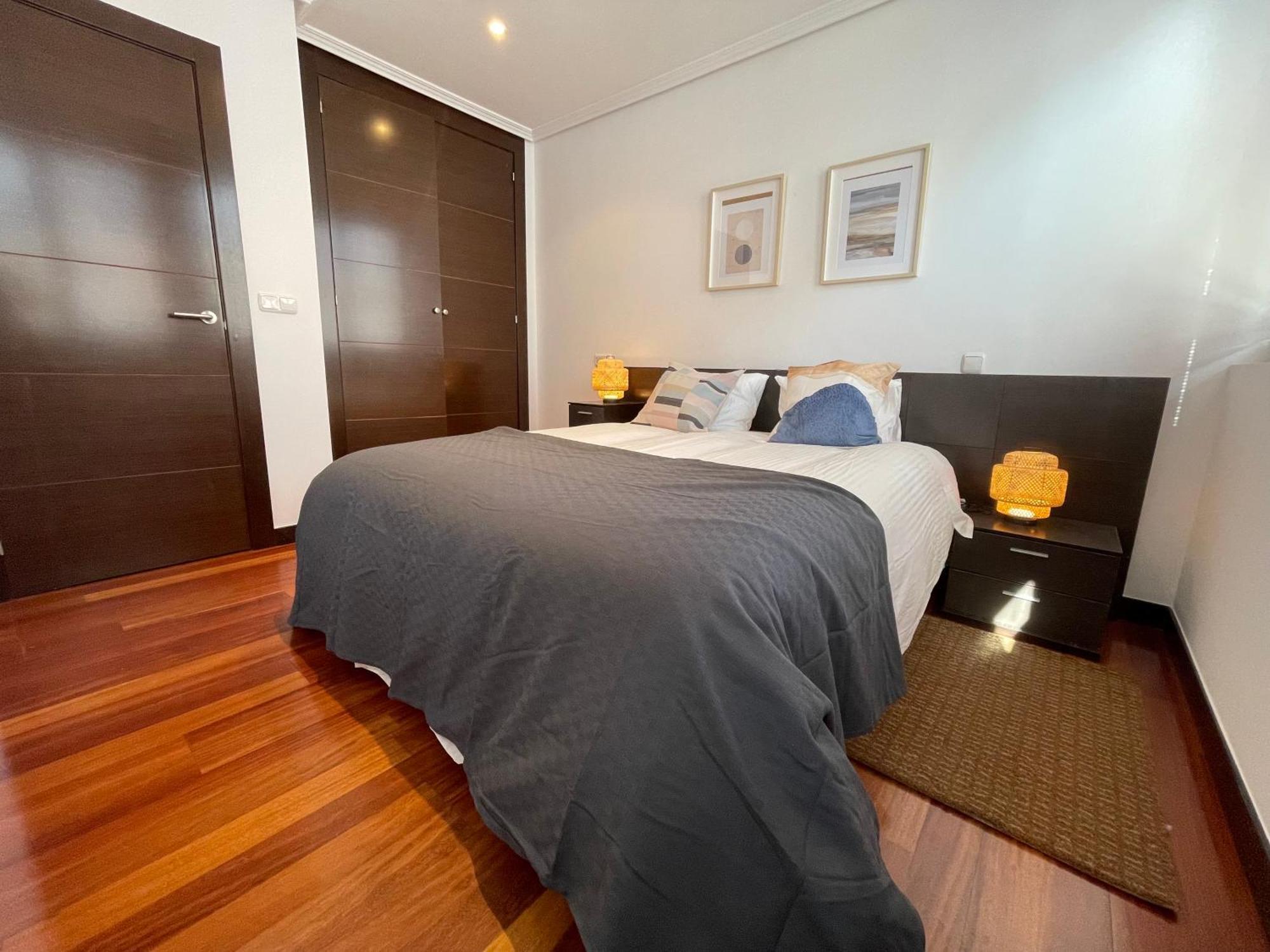 Atuaire Home Vivienda A Luminosa Parking Incluido En Plena Calle Comercial Burgo Esterno foto